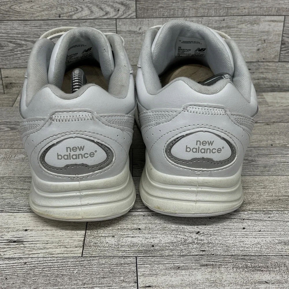 New Balance 577 MW577VW White Leather Hook And‎ Loop Shoes Men Size 8 2E